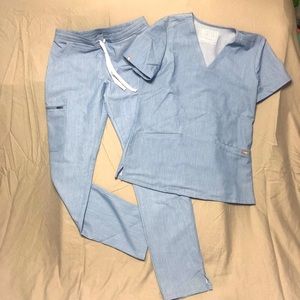 New Figs Scrubs!! Never worn. No tags.